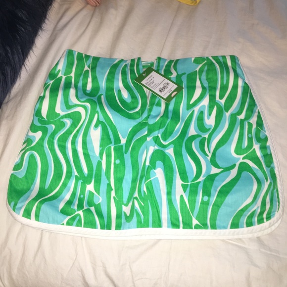 Lily Pulitzer skirt in perfect condition - Picture 2 of 4